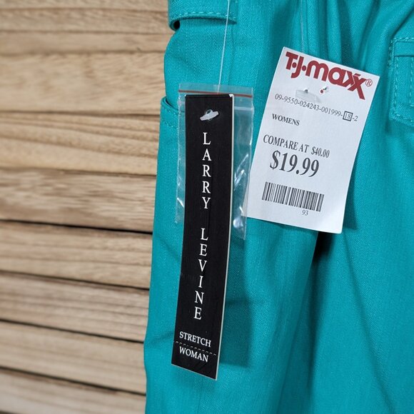 Larry Levine Cropped Pants with Button Accents Teal Size 18W NWT - Picture 9 of 14